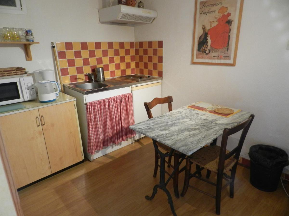 La Ferme Montplaisir Hotel Montesquieu-Volvestre ภายนอก รูปภาพ
